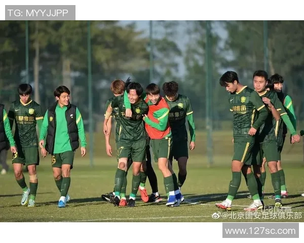 李子豪足球之路：从青训小将到职业联赛的奋斗历程与成长故事