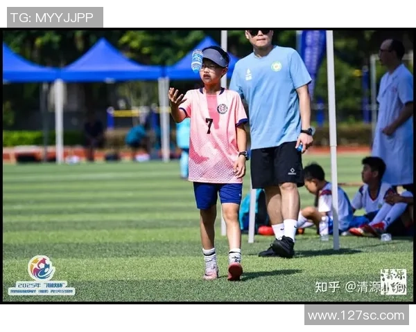 柚木足球的魅力与技术探讨如何提升青少年足球水平